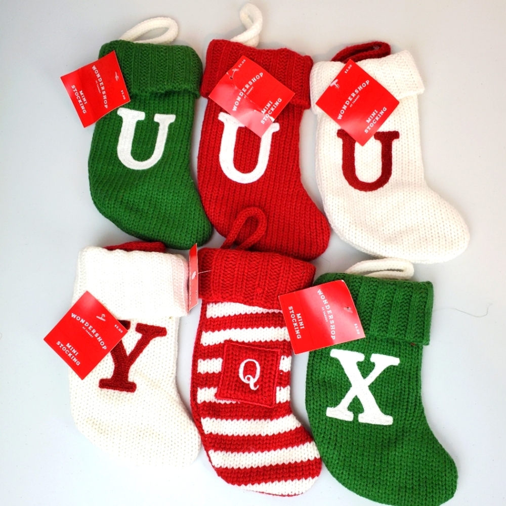 6  mini Christmas stocking soxs